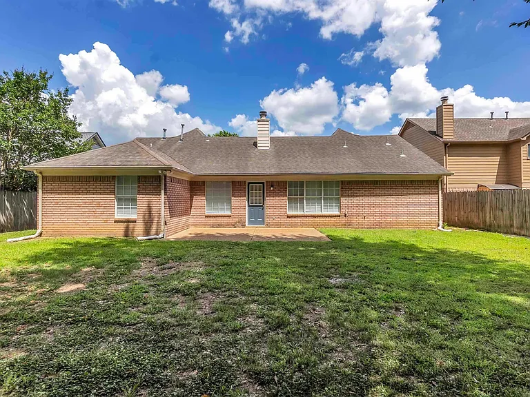 1341 Milestone Cir — Photo 25