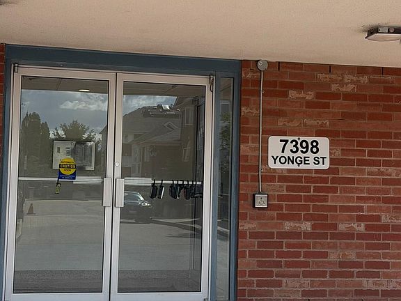 2nd image of 7398 Yonge St #312