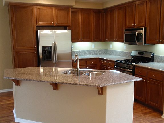4th image of 603 Kellogg St
