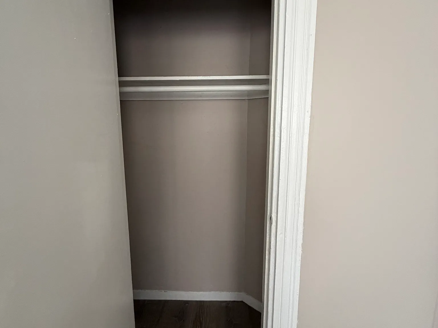 185 Green St — Photo 4