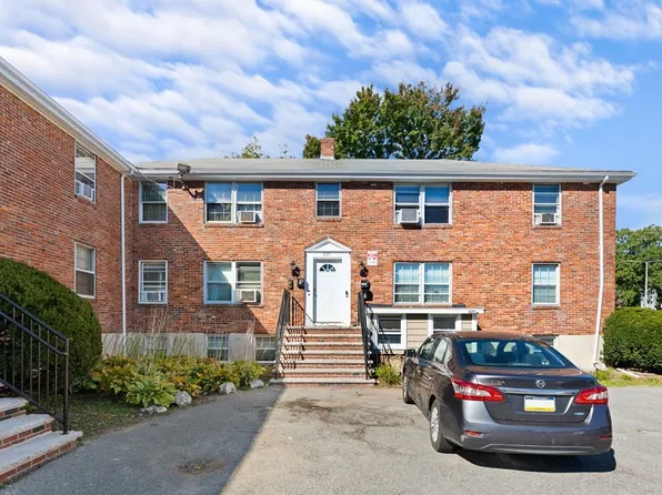 621 Cummins Hwy APT B, Hyde Park, MA 02136