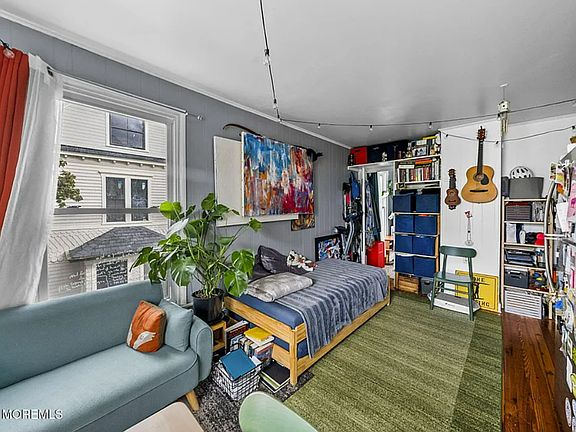 3rd image of 69 Washington St APT 1