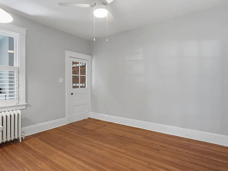 10 S Sheppard St — Photo 11