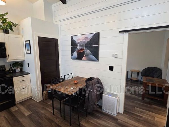 4211-4213 Trinity Rd