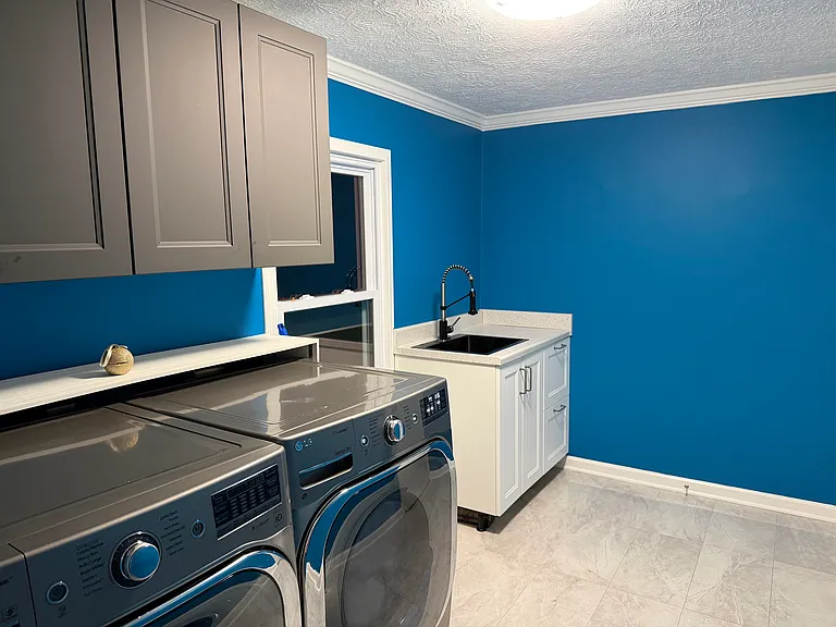 1736 Crestview Dr — Photo 25