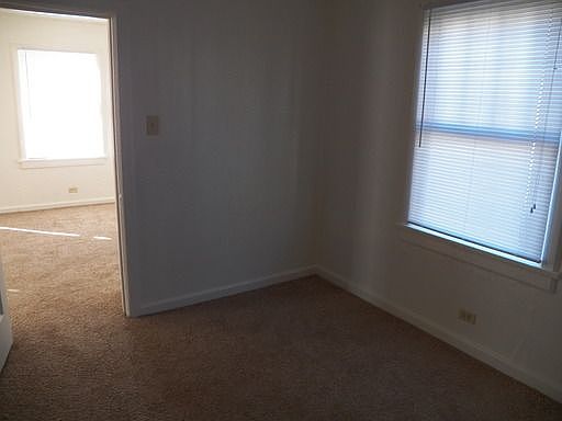 5th image of 1627 E 13th St