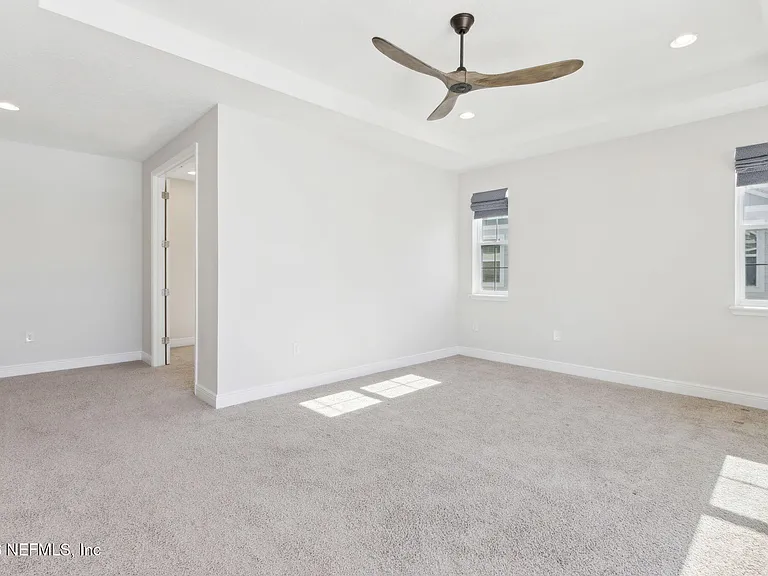 401 Marquesa Cir — Photo 28