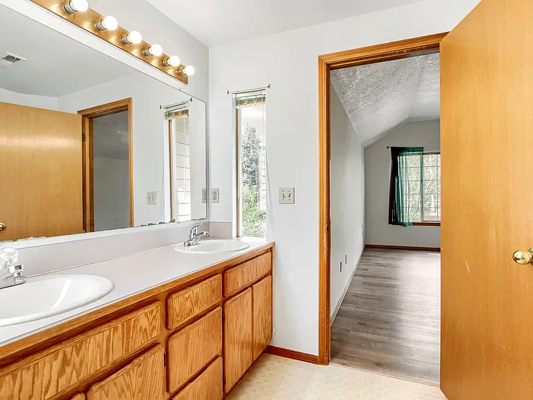 17892 NW Deerfield Dr — Photo 17