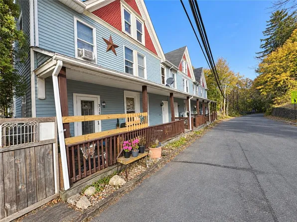 315 E Church St #325, Slatington, PA 18080