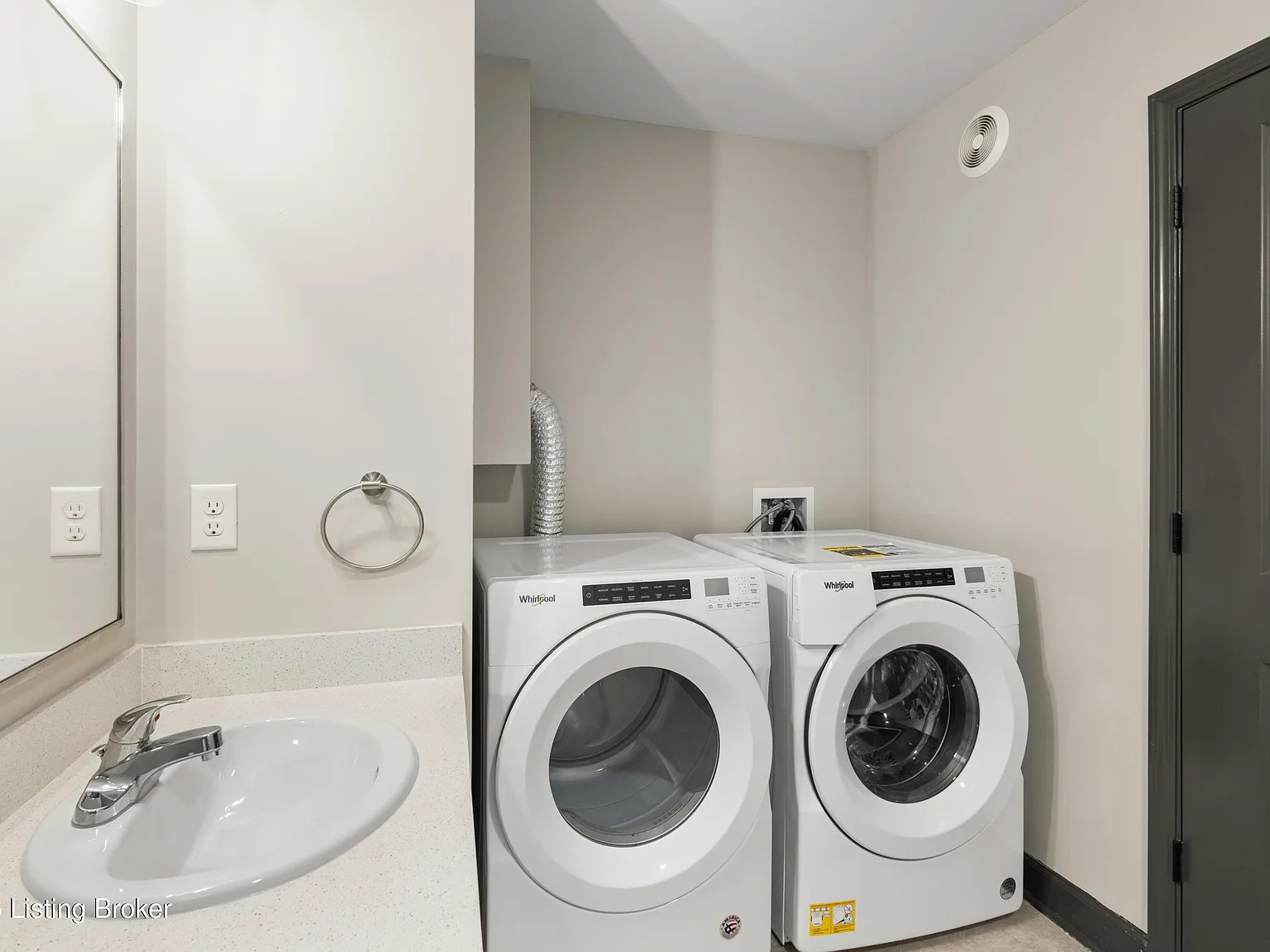 1 bed, 1.0 bath, 820 sqft, $1,575 — Photo 4