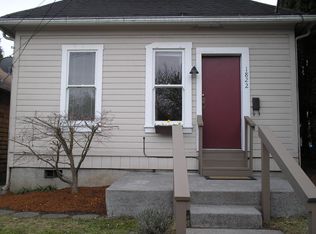 1822 SE Tacoma St, Portland, OR 97202