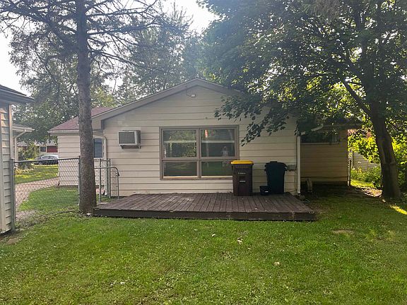 3rd image of 720 Blenheim Dr