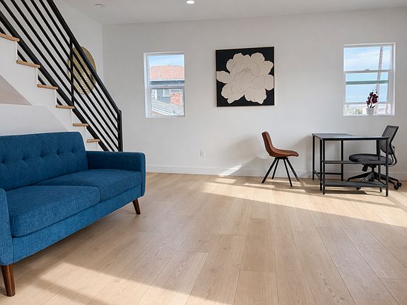 2nd image of 4511 Rosewood Ave #4