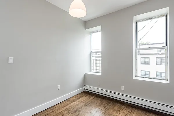 Rented by Nooklyn NYC LLC | media 22