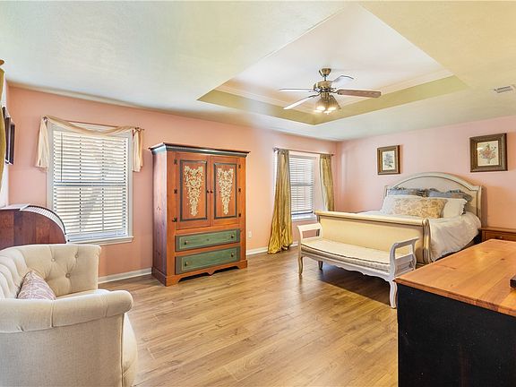 3rd image of 3002 Welsh Ave