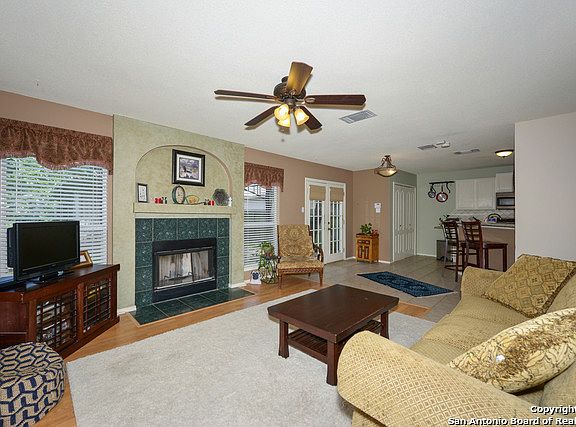 4th image of 11264 Woodridge Blf