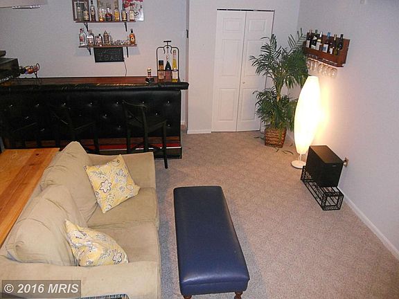 3rd image of 1208 Ashmead Sq