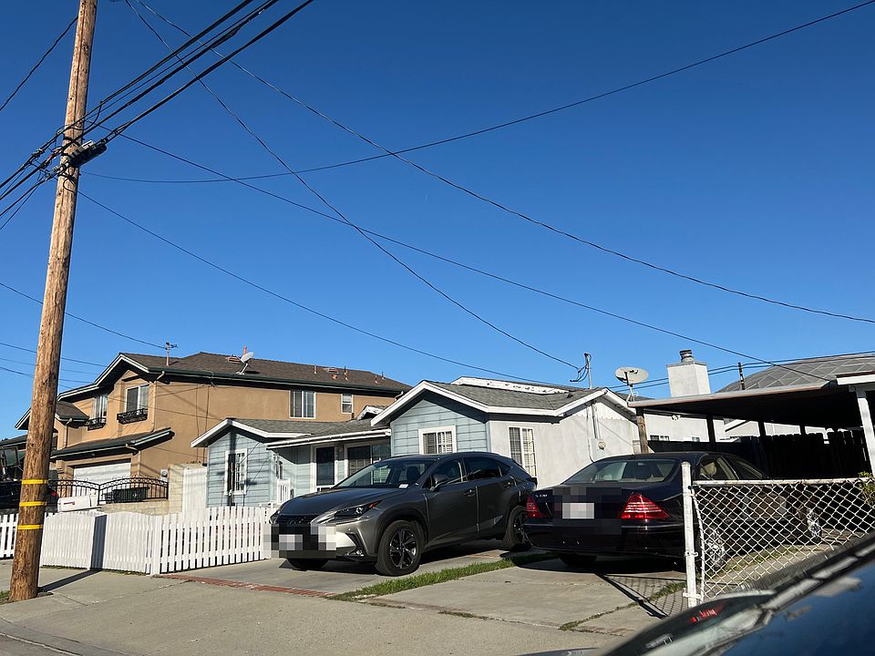 2nd image of 2269 Del Amo Blvd