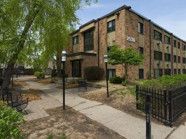 2530 1st Ave S APT 105, Minneapolis, MN 55404