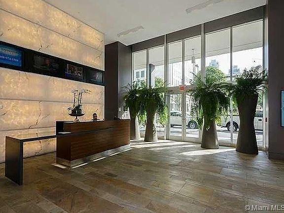 5th image of 500 E Brickell Ave #2000