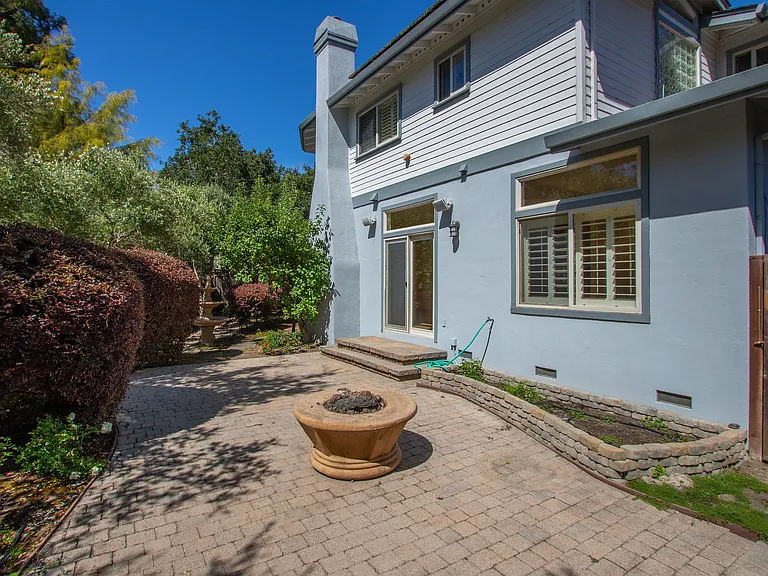 111 Misty Ct — Photo 33