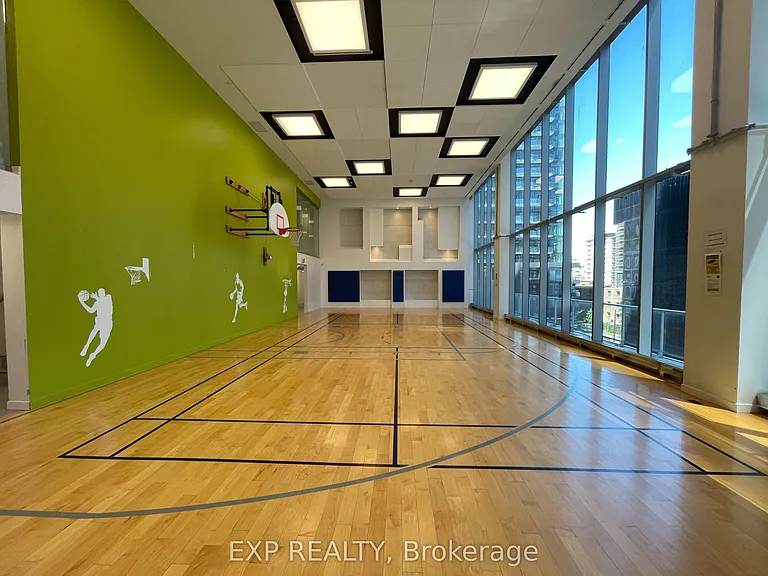 195 Redpath Ave #2015 — Photo 26
