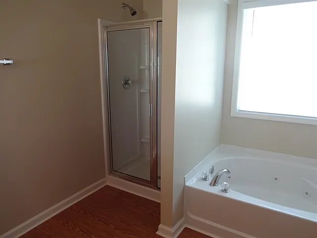 2357 Longmont Dr — Photo 9