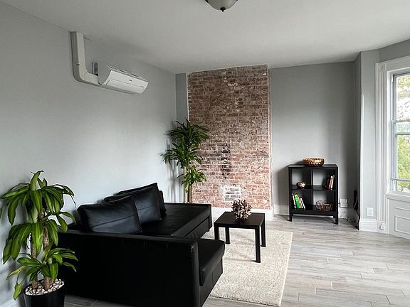 4th image of 248 Randolph Ave Floor 2