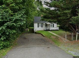 2210 Oak Glen Way, District Heights, MD 20747