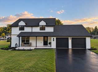 199 Red Bud Dr, Harriman, TN 37748