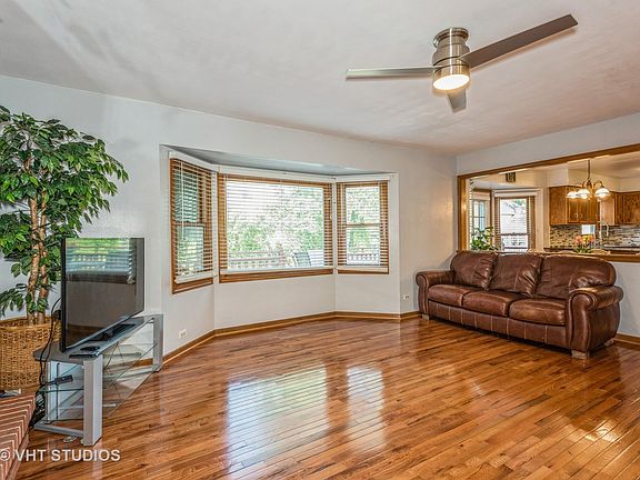 5th image of 1851 Vassar Dr