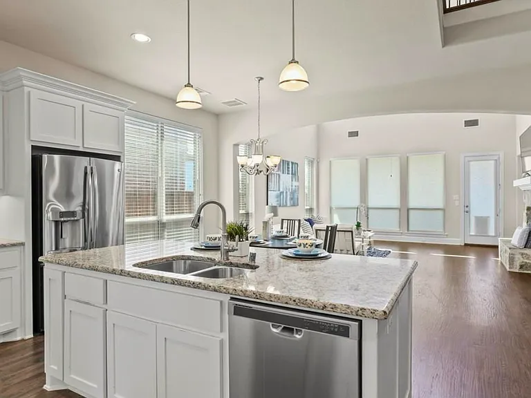 5665 Lightfoot Ln — Photo 6
