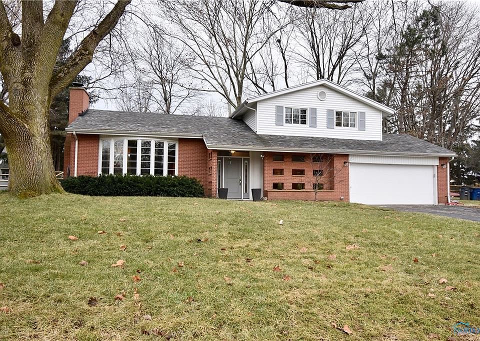 1st image of 128 Cranden Dr