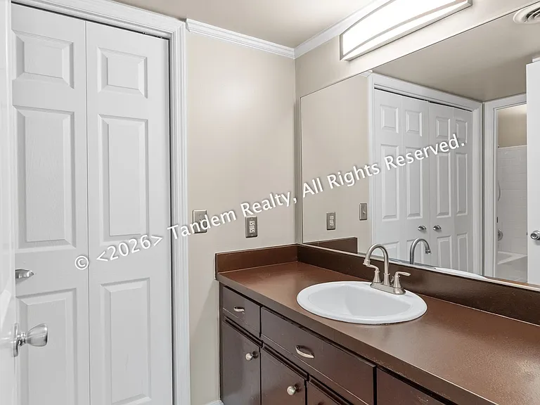 937 Russell St Apt 10 (15)_07222026