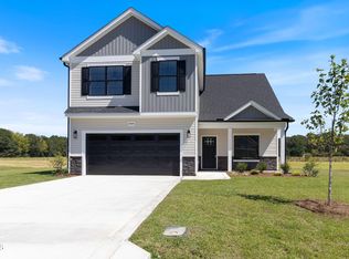 1564 Eastbay Dr, Fayetteville, NC 28312