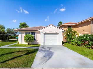 6284 SW 149th Ave, Miami, FL 33193