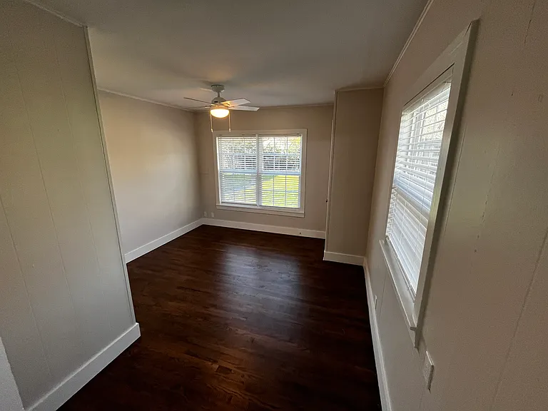 411 Marietta St — Photo 9