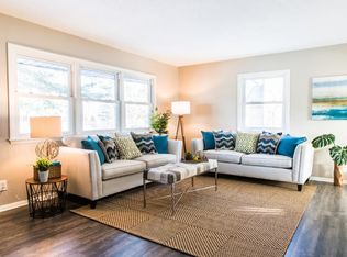 1008 E Main St, Anoka, MN 55303
