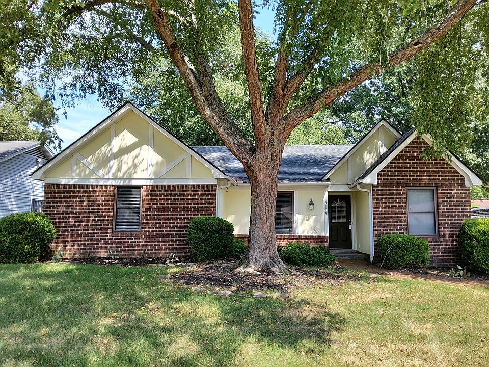 1st image of 3104 Ingleside Dr