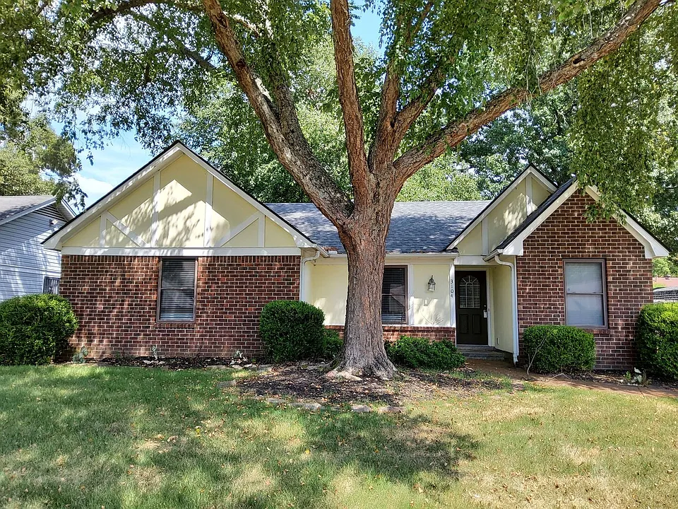 3104 Ingleside Dr