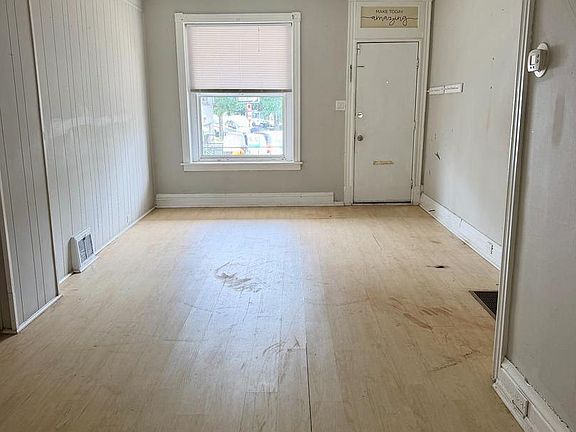5th image of 345 Hollenbach St