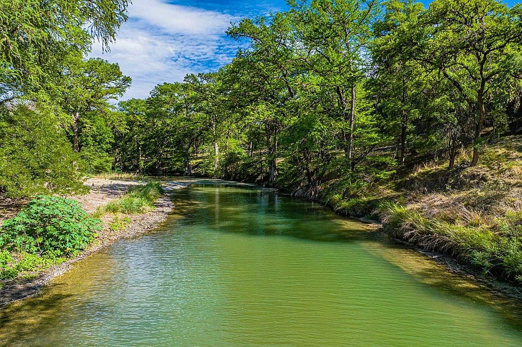 517A Fm 473, Comfort, TX 78013 MLS 113490 Zillow