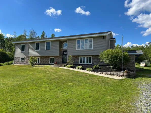 123 Stairs Rd, Amsterdam, NY 12010