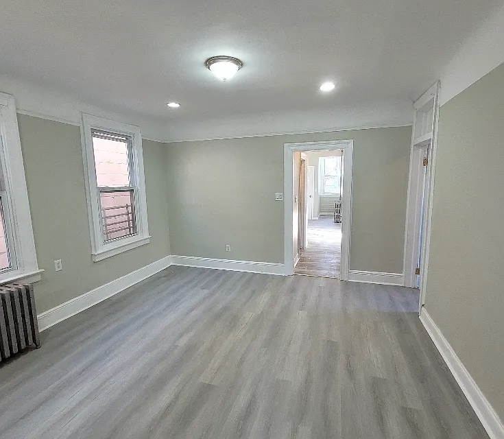 429 S 6th St — Photo 2