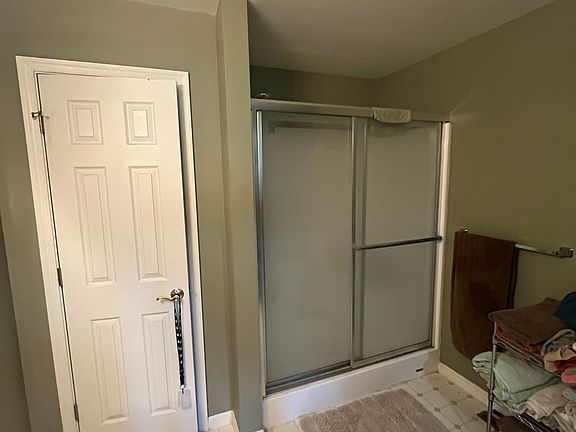 4th image of 108 Sparrow Rd