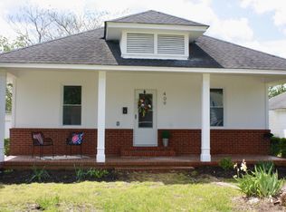 409 W E St, Erwin, NC 28339