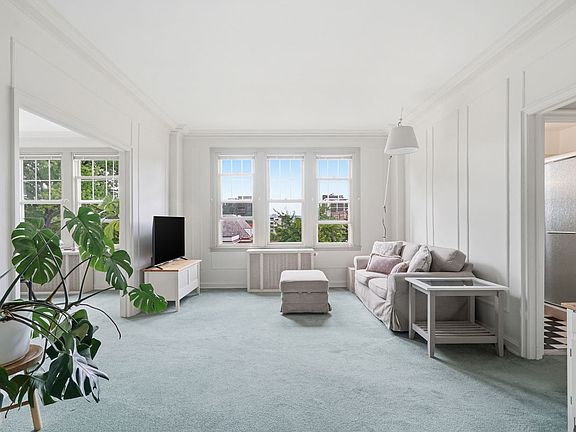 4th image of 144 N Dithridge St APT 302