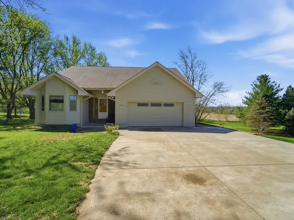 2664 Brookview Ln, Van Meter, IA 50261