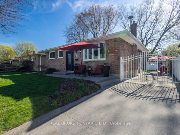 153 Baffin Rd, London, ON N5V 1G2