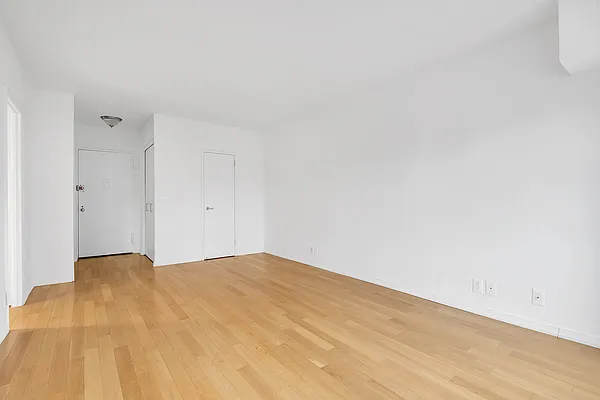 Sold by Brown Harris Stevens | media 19